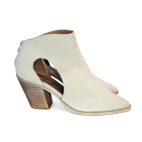 Free People Wilder Pointed Toe Ankle Booties Women's 8/38 Cream Nubuck Leather - Picture 4 of 11
